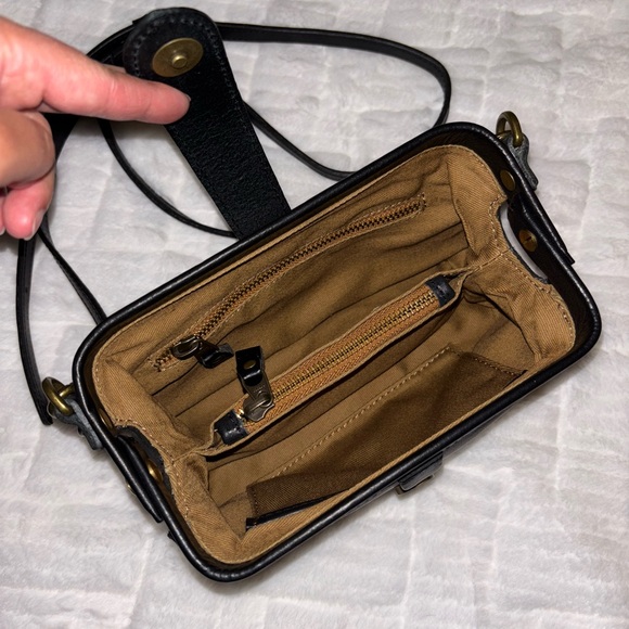 Vintage style Doctor Black Leather Crossbody - Picture 8 of 11